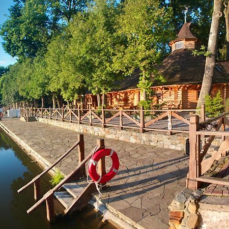 Sherwood Hotel Dolgomostiska Εξωτερικό φωτογραφία