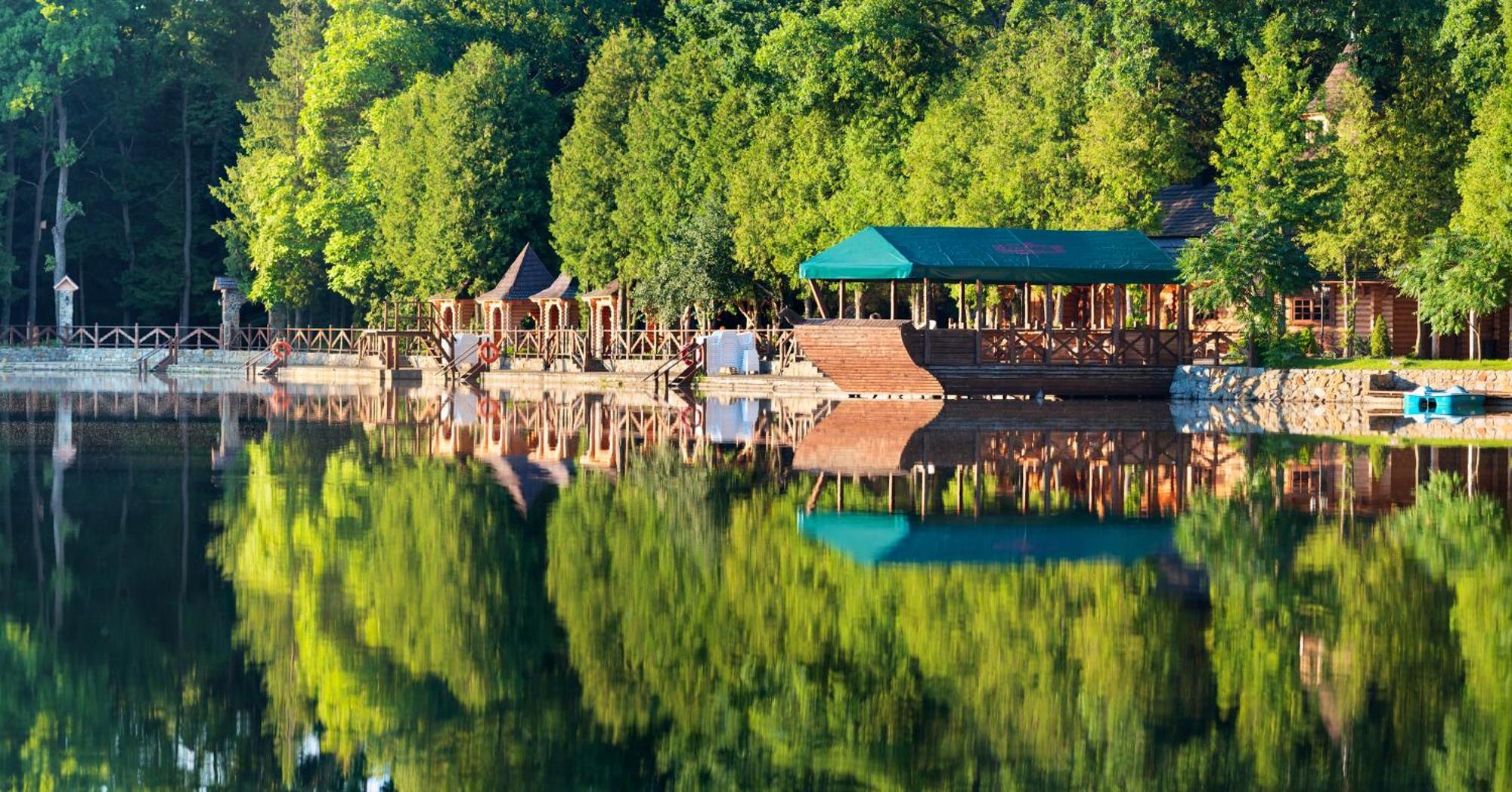 Sherwood Hotel Dolgomostiska Εξωτερικό φωτογραφία