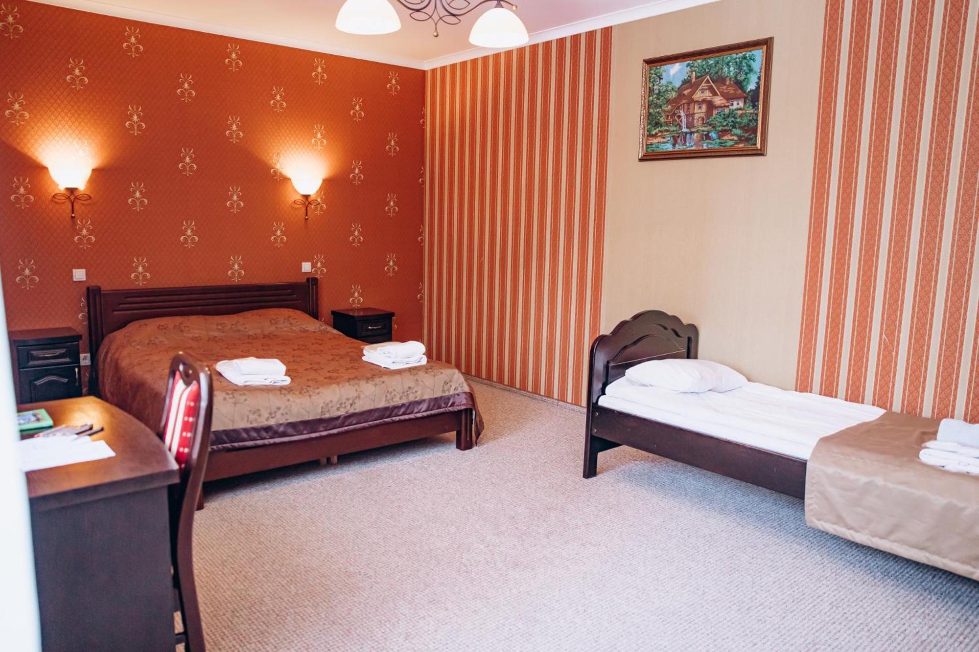 Sherwood Hotel Dolgomostiska Εξωτερικό φωτογραφία