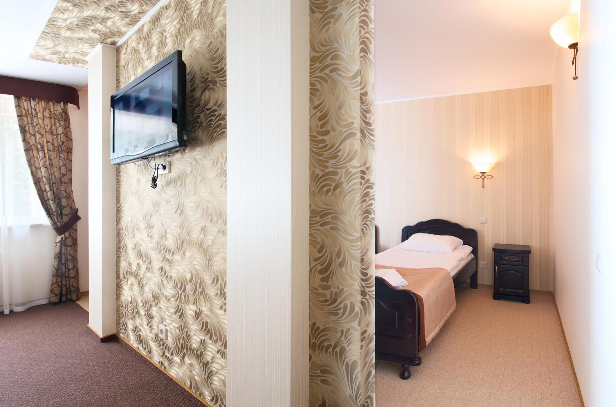 Sherwood Hotel Dolgomostiska Δωμάτιο φωτογραφία