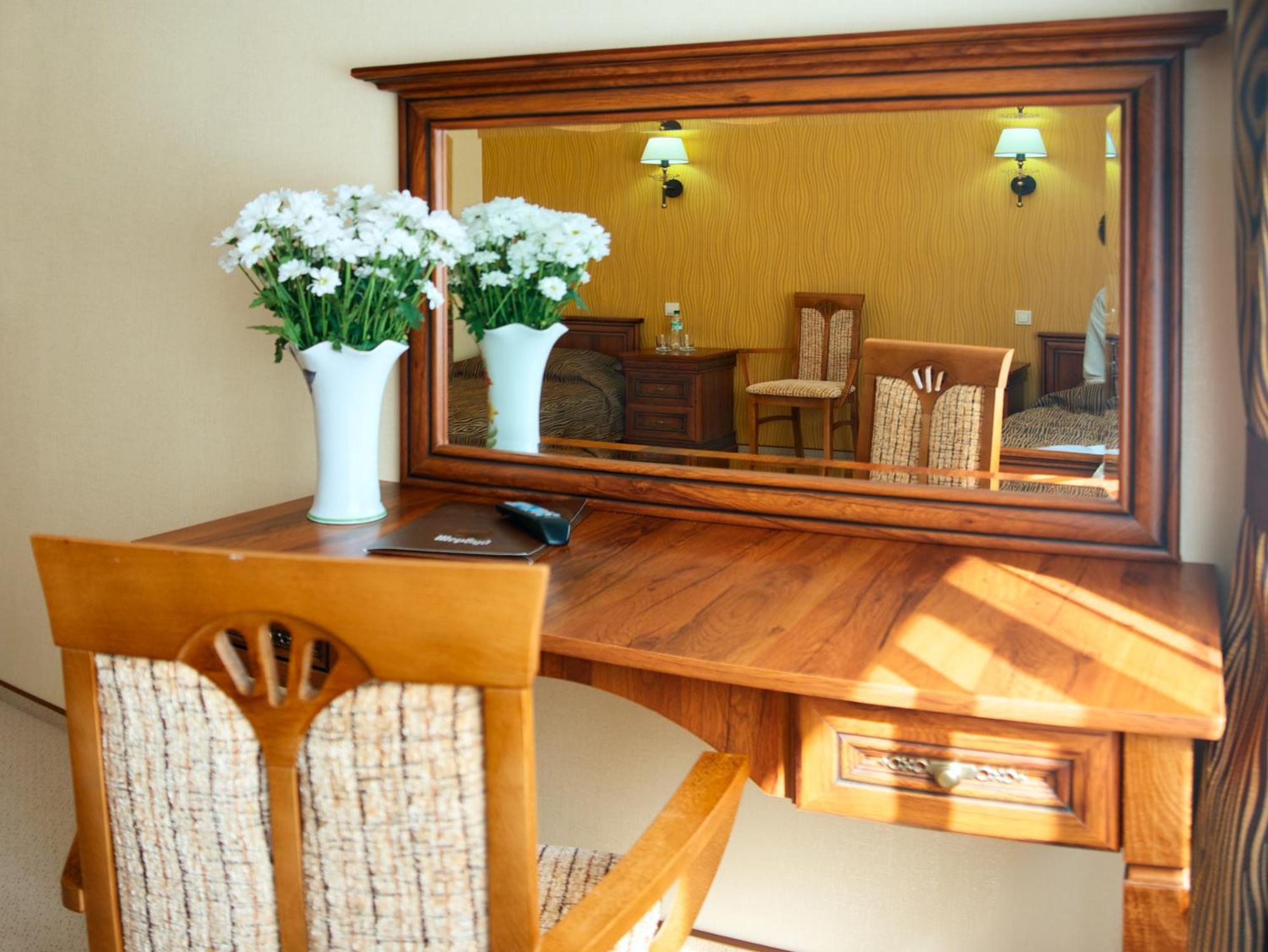 Sherwood Hotel Dolgomostiska Δωμάτιο φωτογραφία