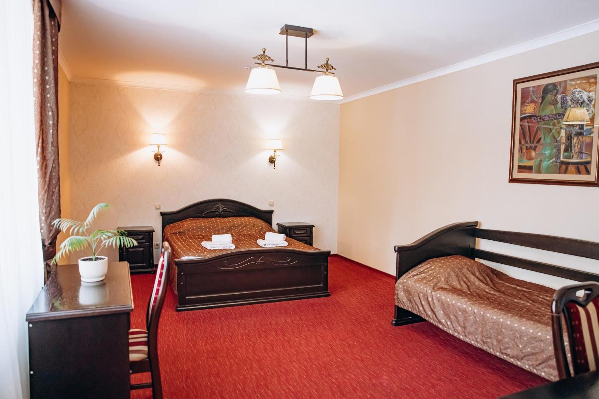 Sherwood Hotel Dolgomostiska Εξωτερικό φωτογραφία