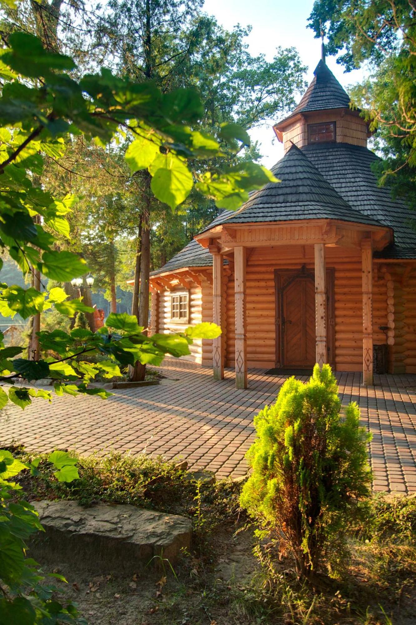 Sherwood Hotel Dolgomostiska Εξωτερικό φωτογραφία