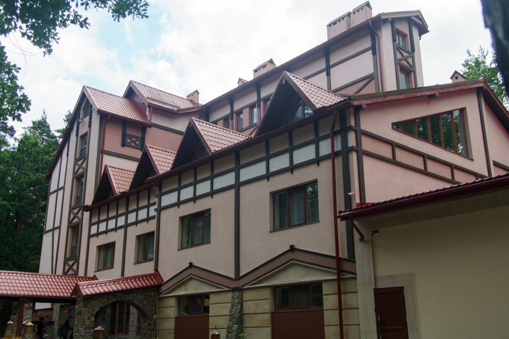 Sherwood Hotel Dolgomostiska Εξωτερικό φωτογραφία